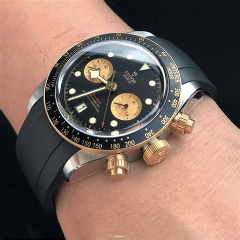 tudor black bay chrono rubber strap